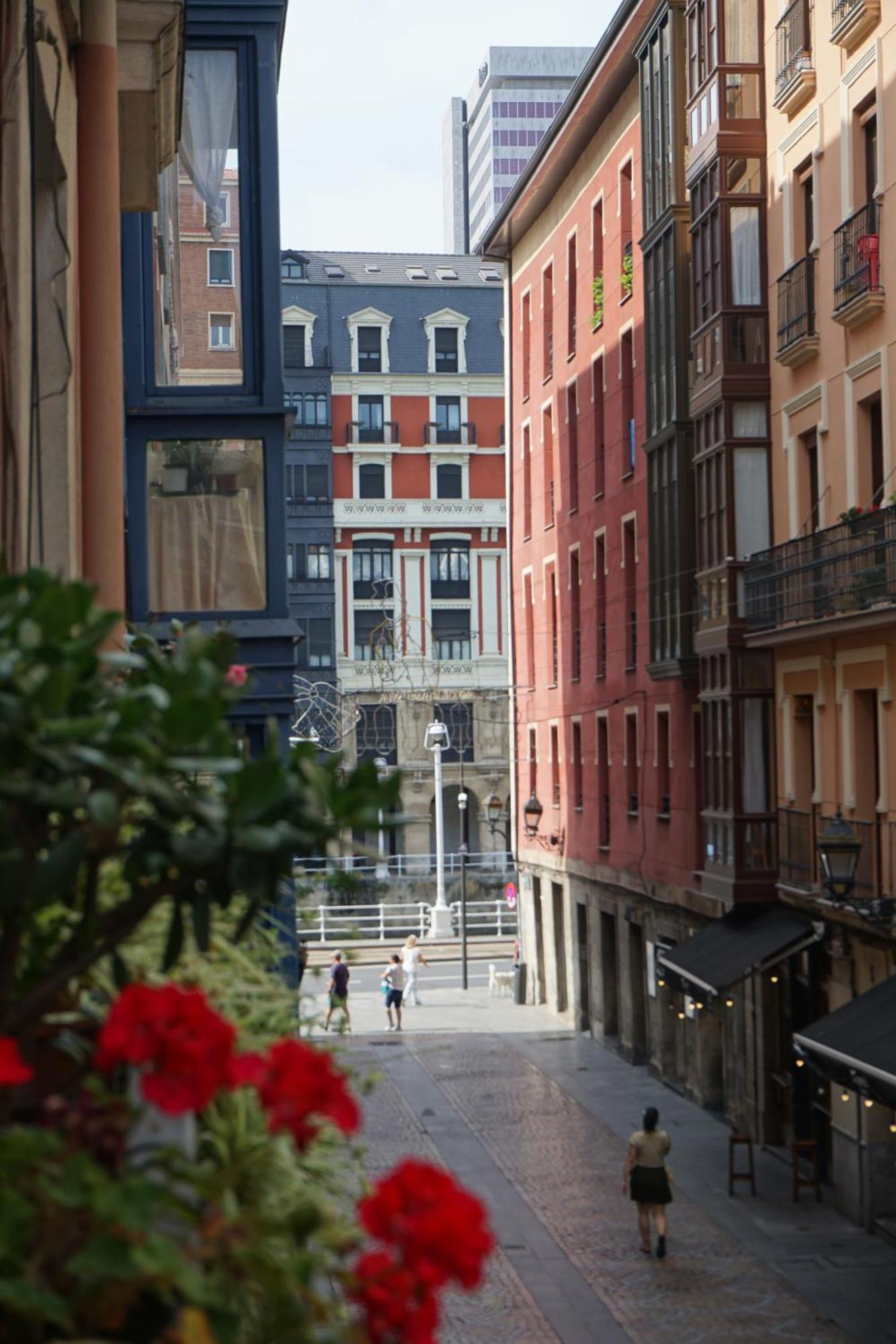 Cornerstone, Apartamento En Casco Viejo Билбао Екстериор снимка